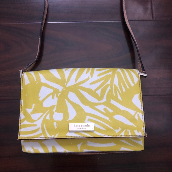 Kate Spade Cross Body Bag - Picture 2 of 6